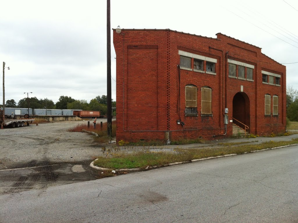 Railroad NS Freight House Oct 2013