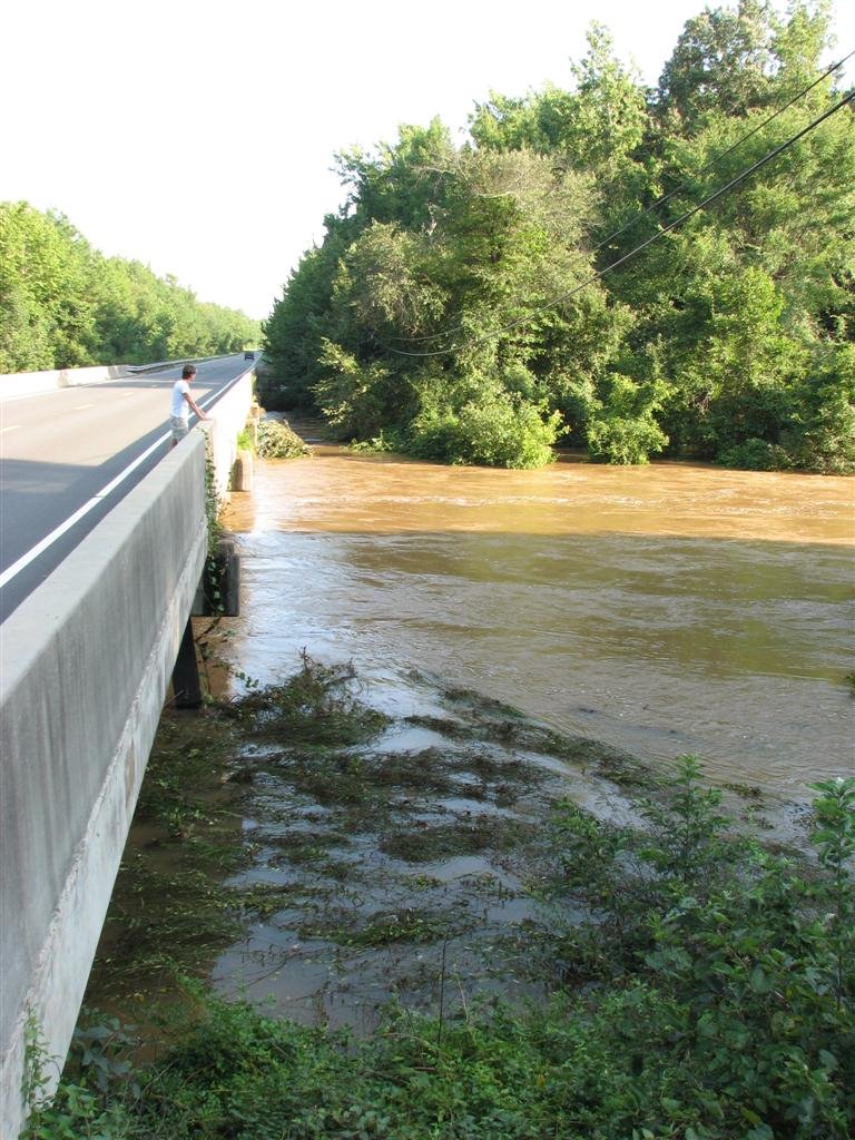 Red Mill Rd bridge (bridge 30) - Hurricane Hanna - the log jam has gone !