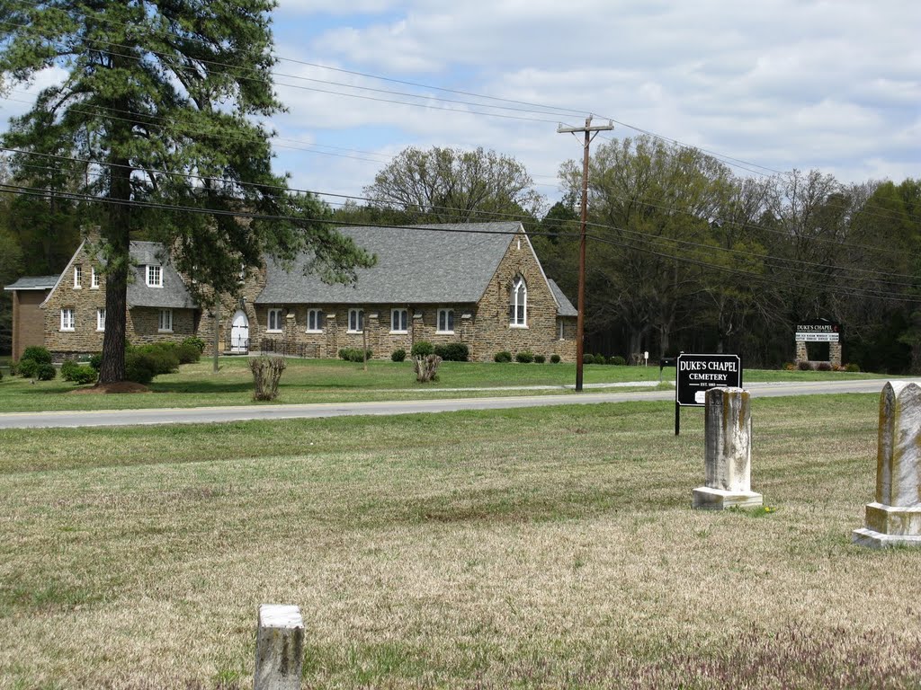 Dukes Chapel, as seen from the cemetery