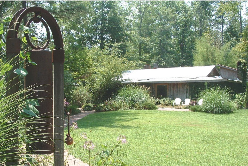 Cedar Creek Gallery- 4,000 s.f. fine crafts