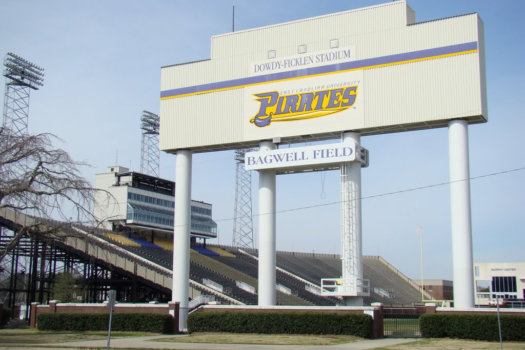 Dowdy-Ficklen Stadium (pre-expansion)