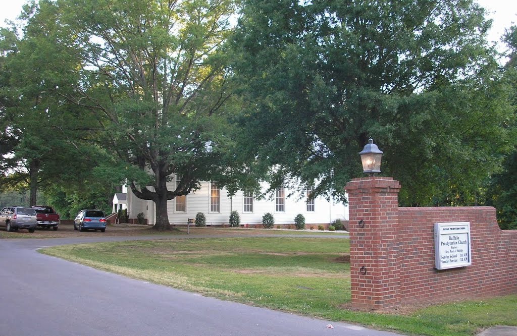 Buffalo Presbyterian Church Entrance view---st