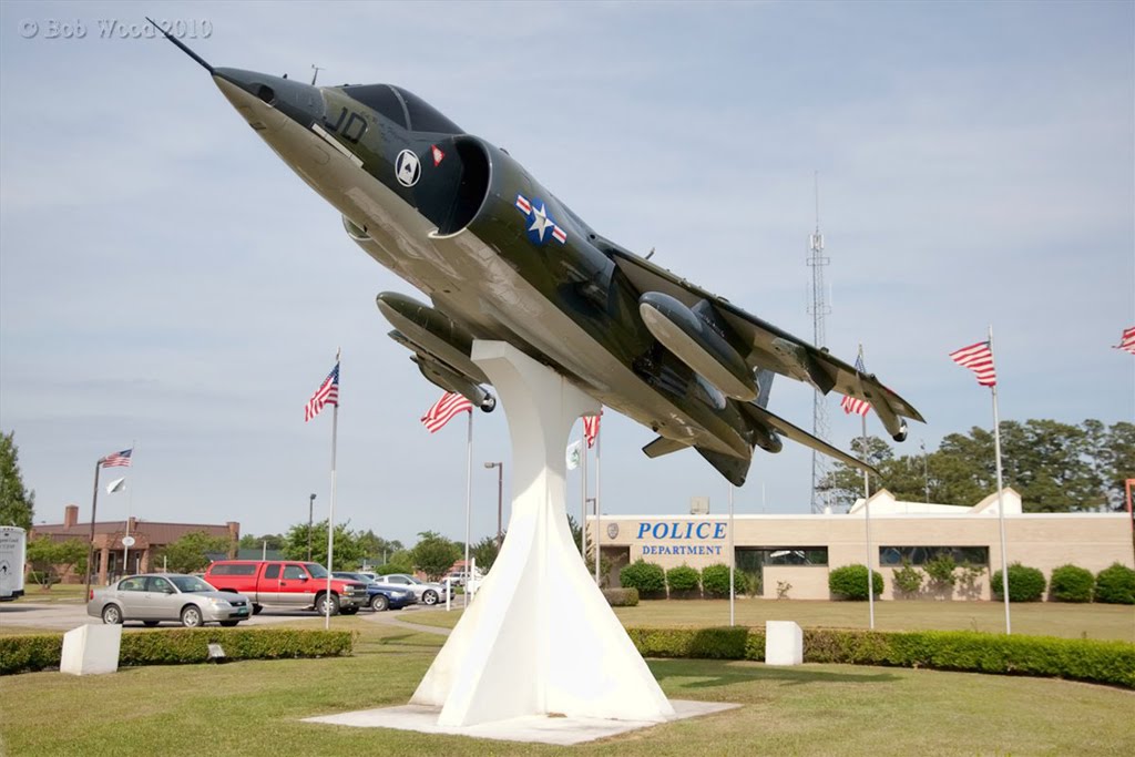 Hawker Siddeley AV-8A Harrier on display outside Havelock Police Department