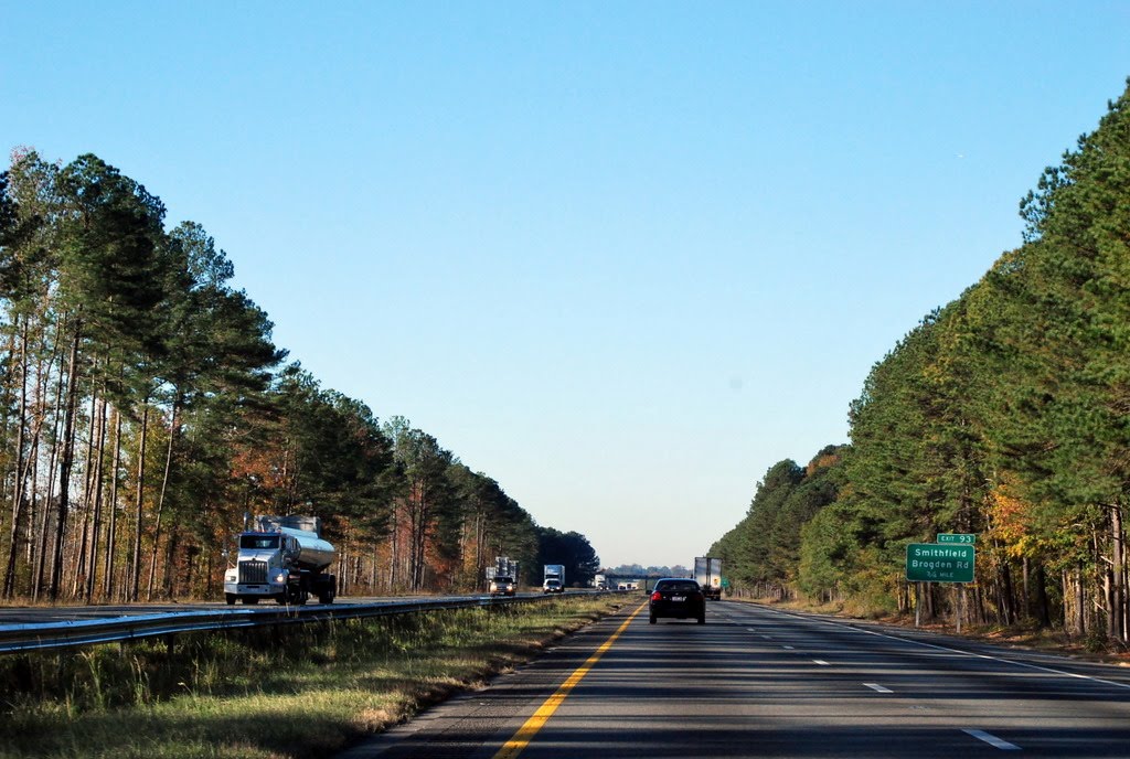 Interstate 95 Exit 93 (Smithfield, NC) Ava Gardners Town