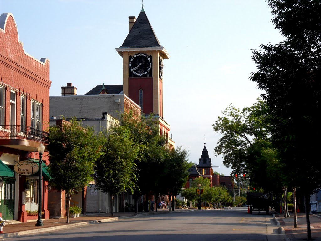 Craven Street, view to City Hall, New Bern, North Carolina