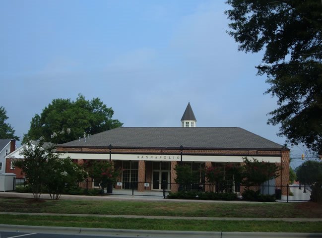 New train station and transit terminal