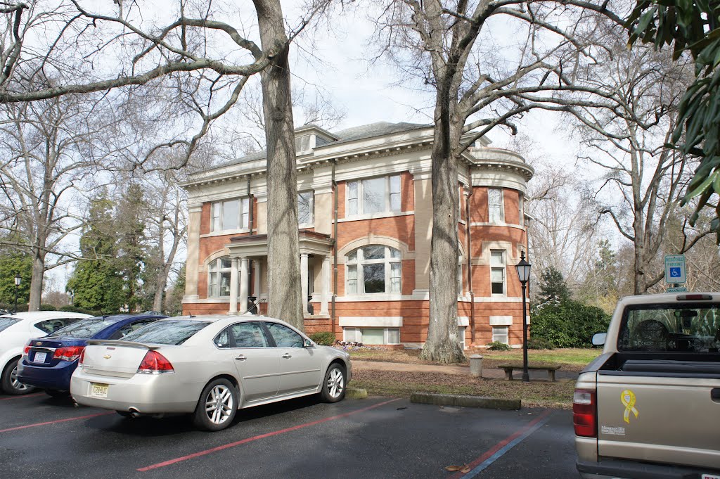 Fac House
