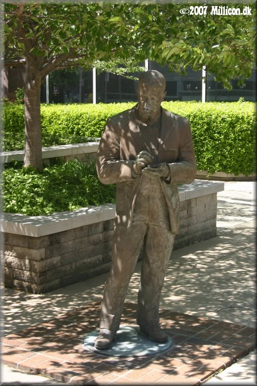 O. Henry Statue