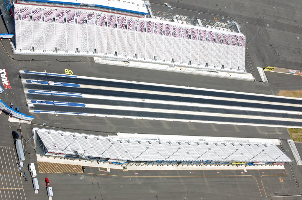 zMax Dragway,
