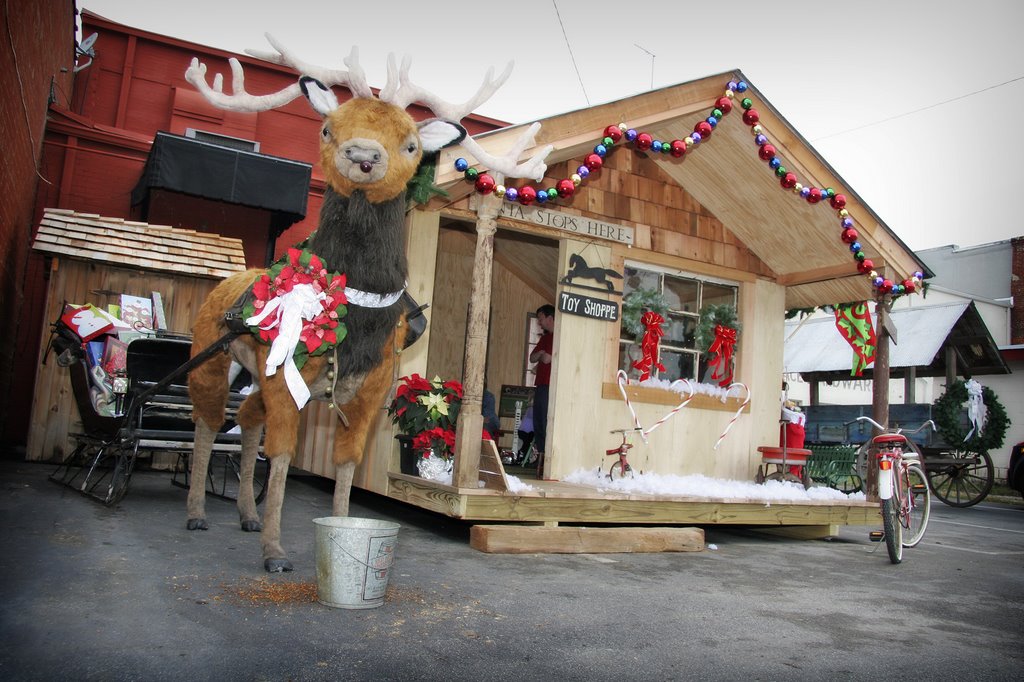 Antique Shop Christmas