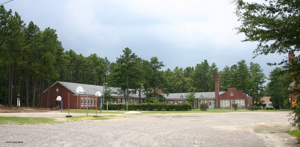East Southern Pines Elementary School
