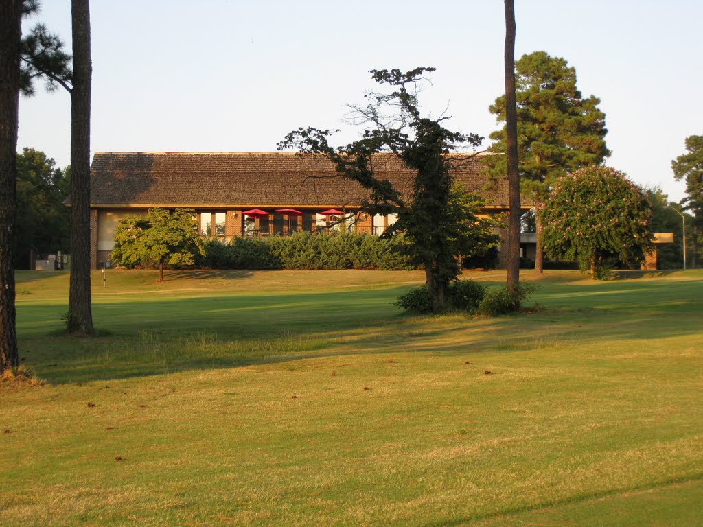 Southern Pines Golf Club - Clubhouse