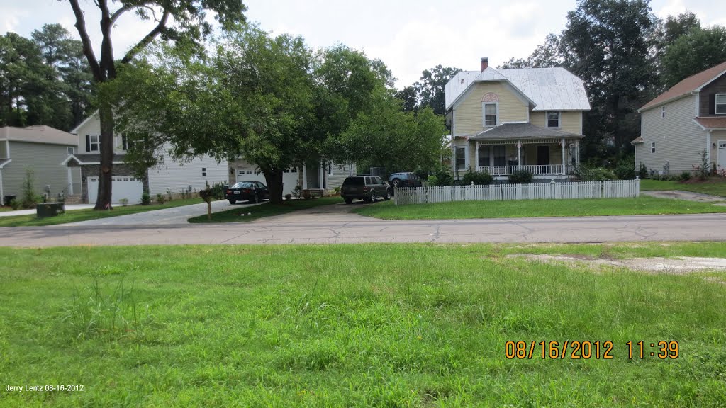 Ralph Mills house