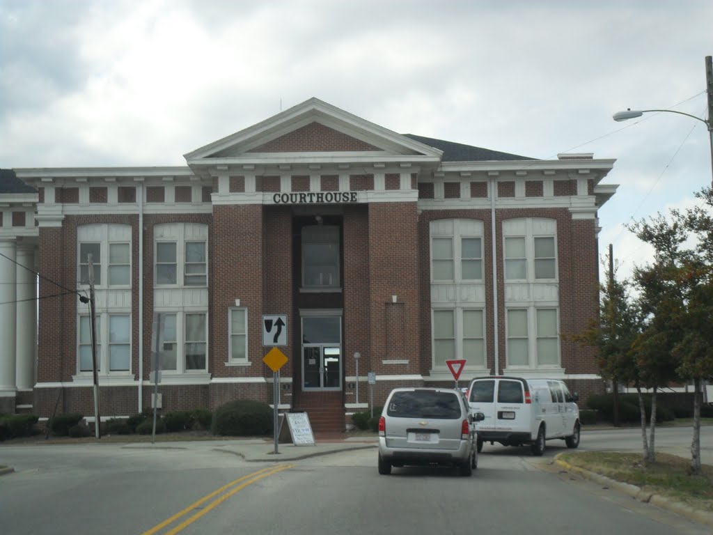 courthouse of whiteville