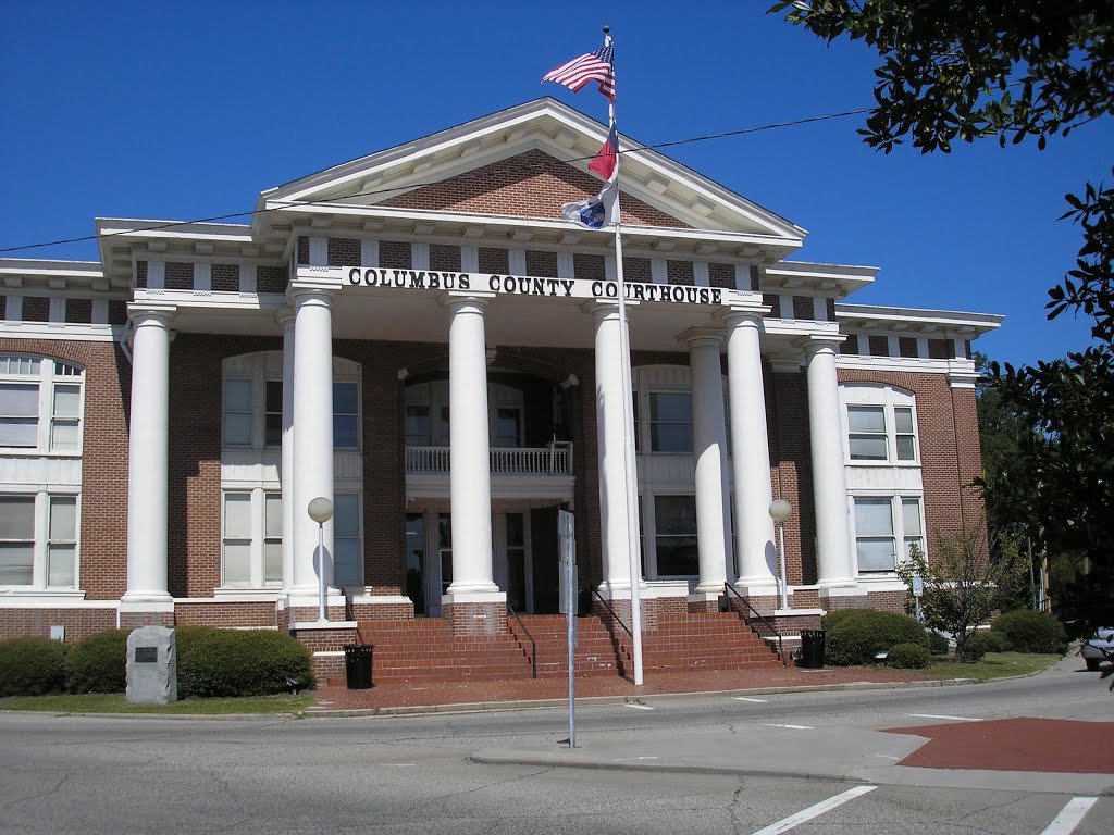 Whiteville, NC-- Columbus Co. Courthouse---st