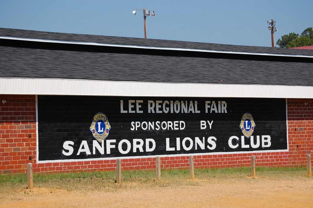 Lee County Exhibit Hall
