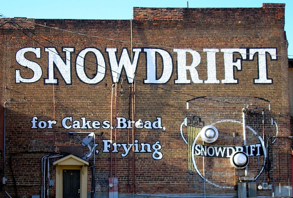 Mureal on old building Snowdrift ---st