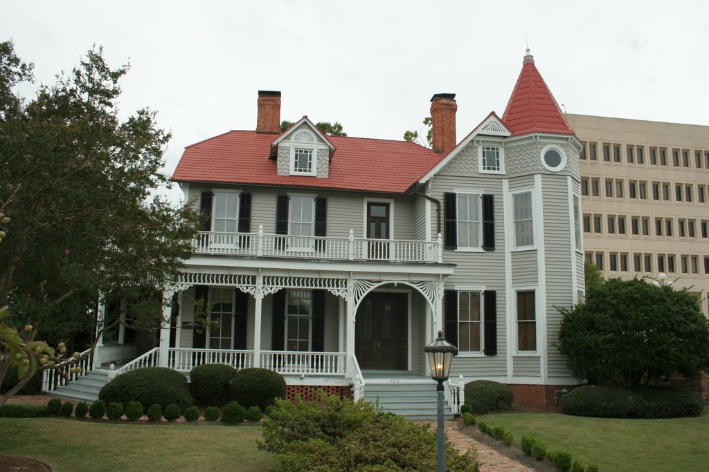 The Sedberry-Holmes House