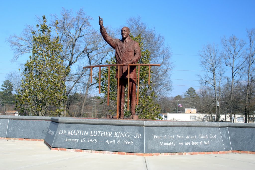 Statue of Dr. Martin Luther King, Fayetteville, NC