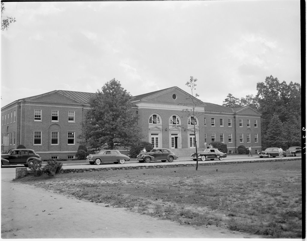 Woollen Gymnasium, 1950