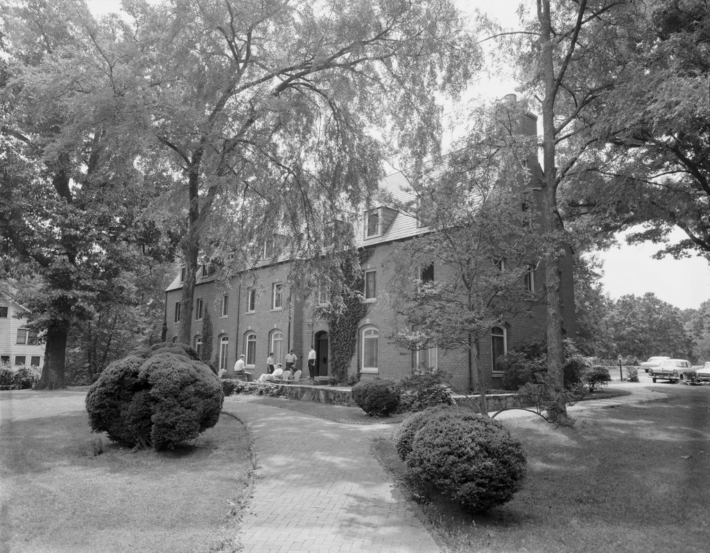 Chi Psi Fraternity House, 1964