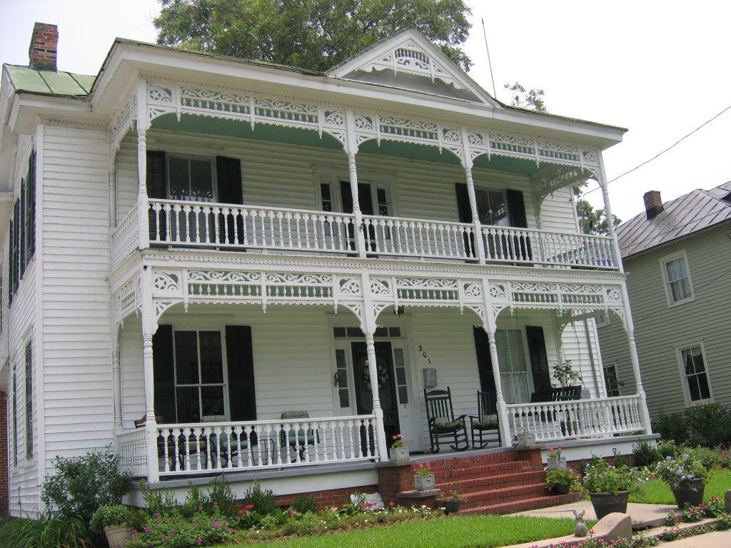 Edenton Luxury Housing