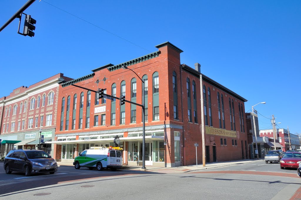 NORTH CAROLINA: ELIZABETH CITY: Lowry-Chesson Building (1897), now The Center, home to Arts of the Albemarle, 516 East Main Street