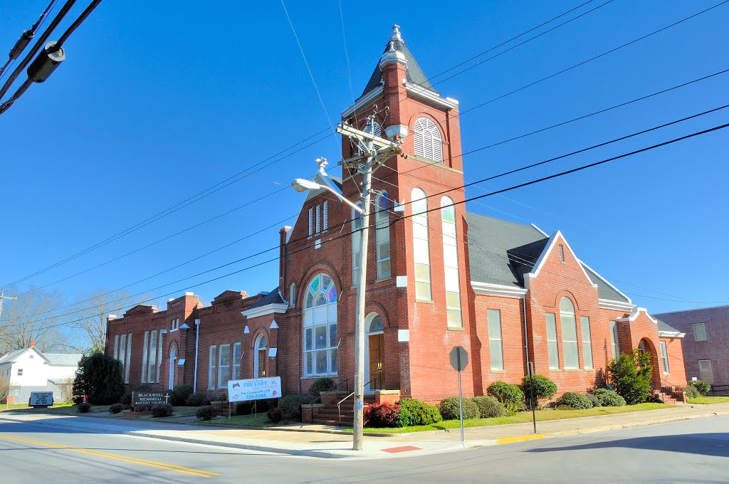 NORTH CAROLINA: ELIZABETH CITY: Blackwell Memorial Baptist Church, 700 North Road Street (U.S. Route 17)