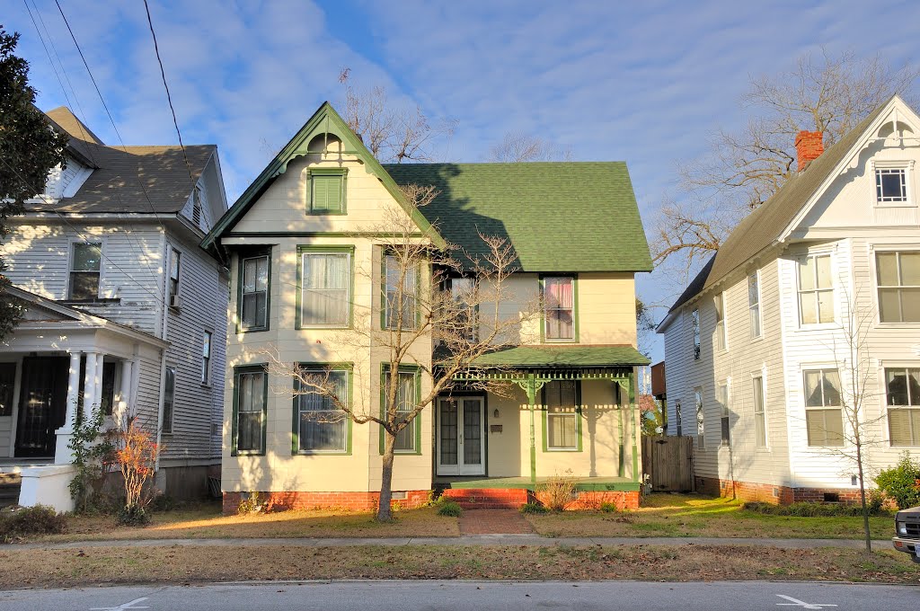 NORTH CAROLINA: ELIZABETH CITY: private residence, 404 West Main Street