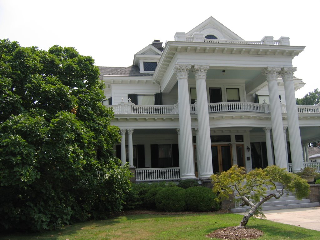 Elizabeth City Mansion