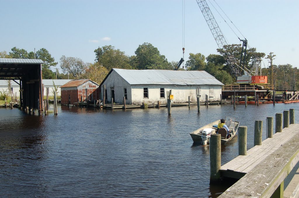 Crusty Ole Boat Basin