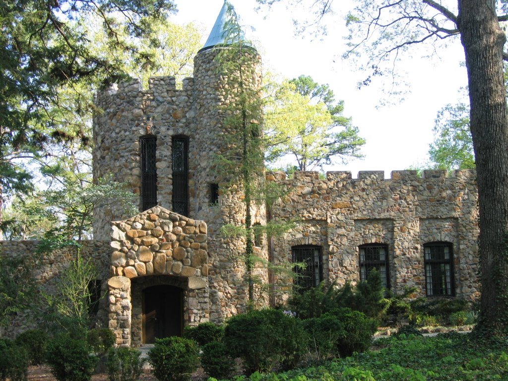 Gimghoul Castle