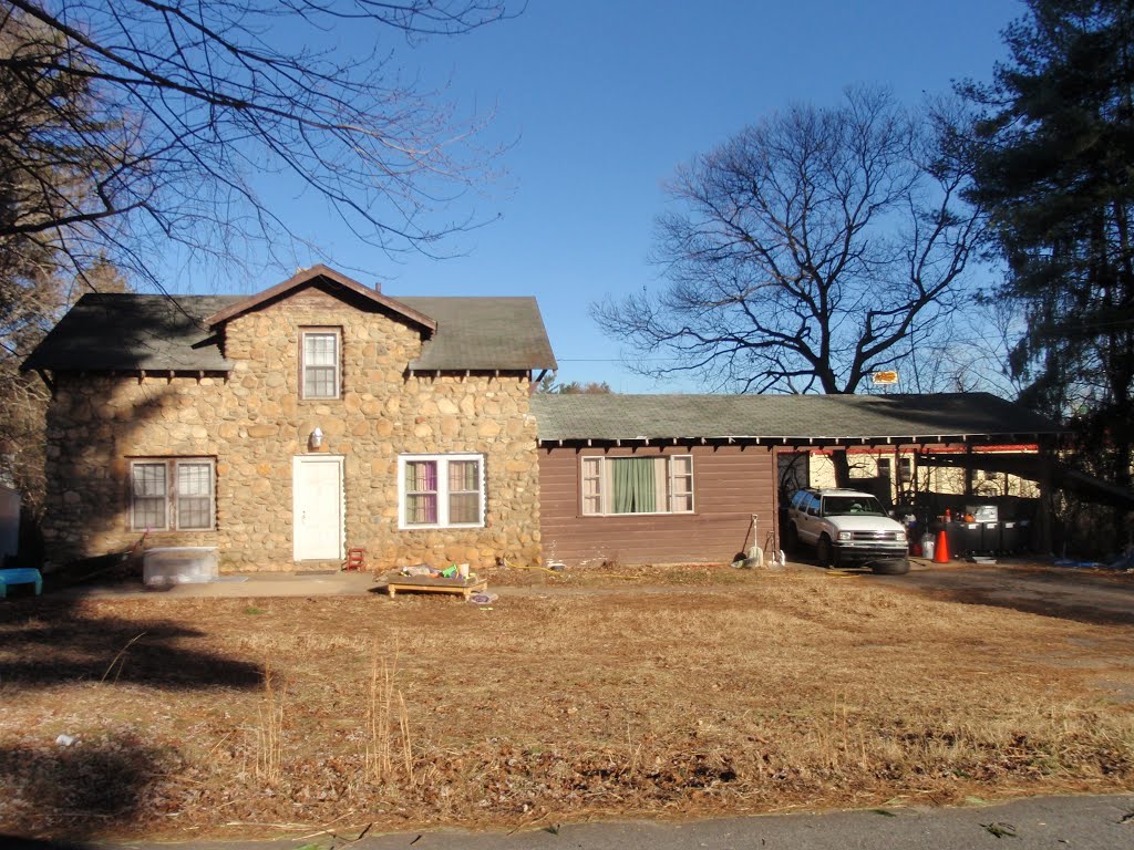 Along Crowell Road