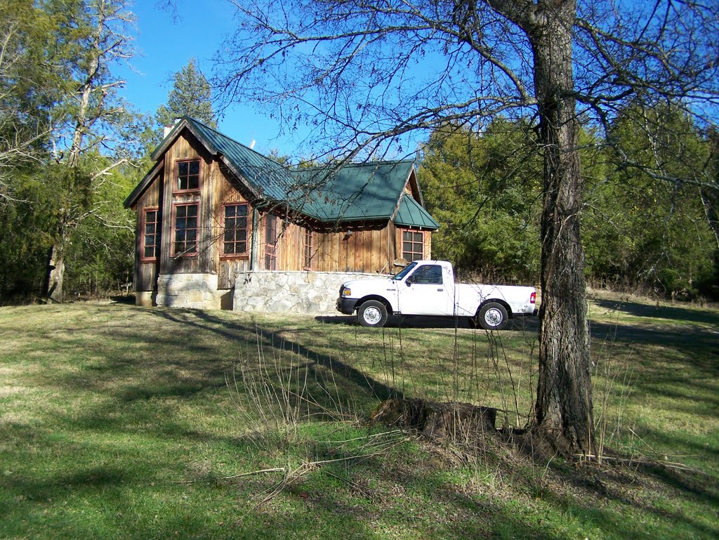 Cabin near Liberty, Tennessee