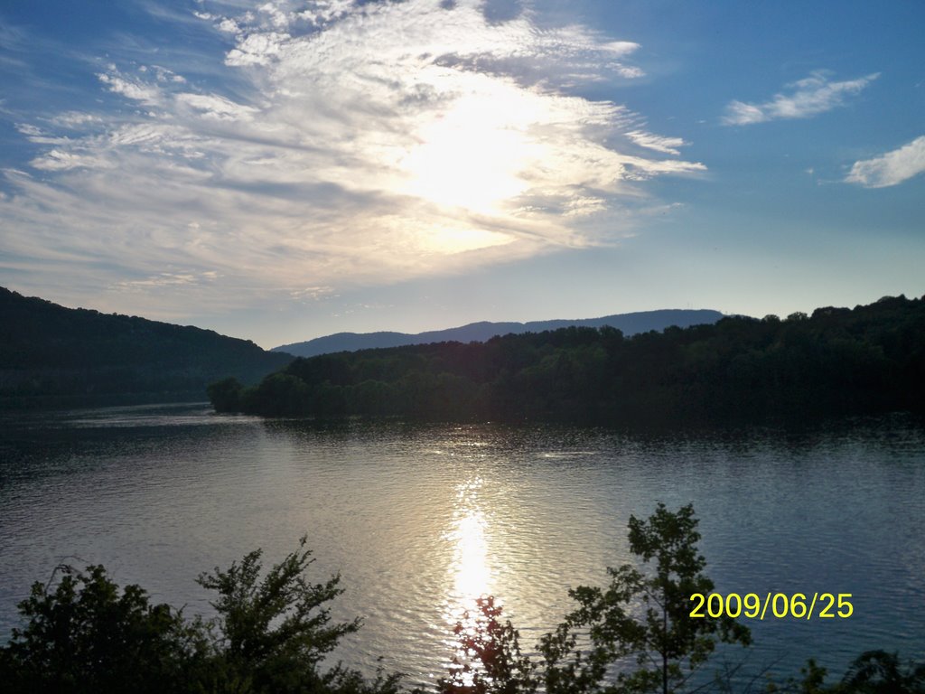 CHIKAMUGA LAKE,TENNESSE,USA