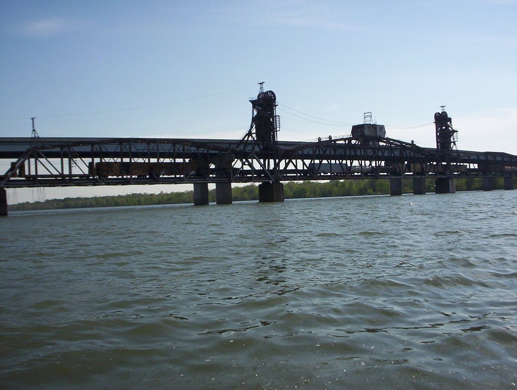 CSX RR bridge over Kentucky Lake in New Johnsonville, TN  Hickman-Lockhart Bridge (Hwy. 70) in background