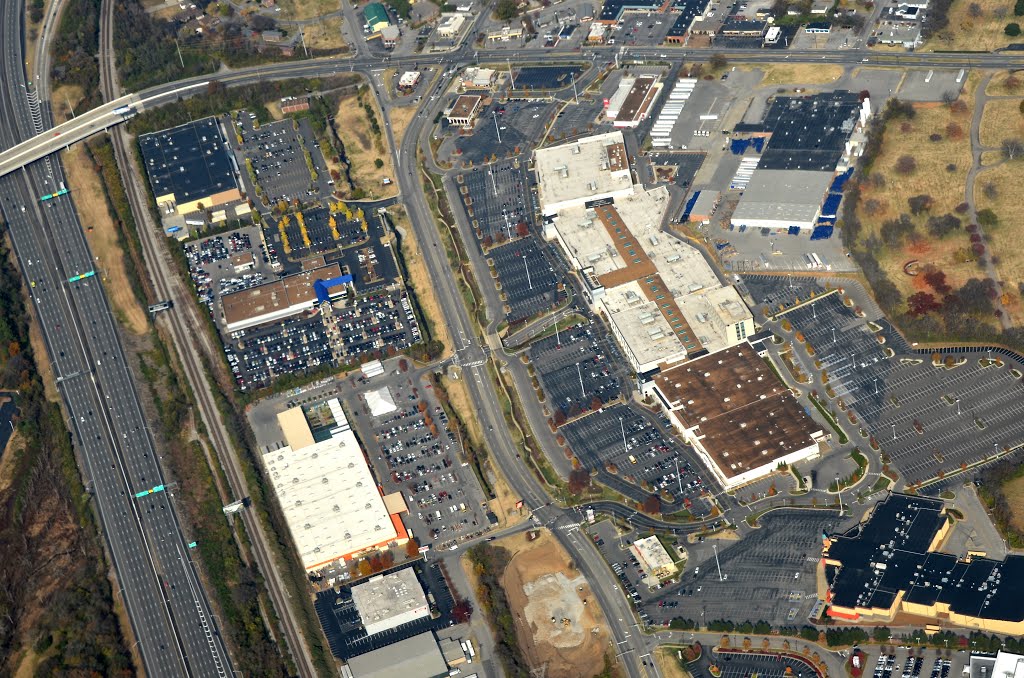 100 Oaks Mall