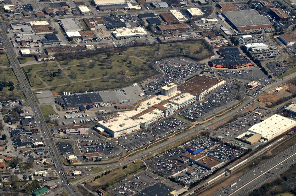 100 Oaks Mall