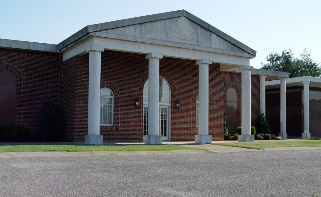 Sumner Memorial Park Mausoleum