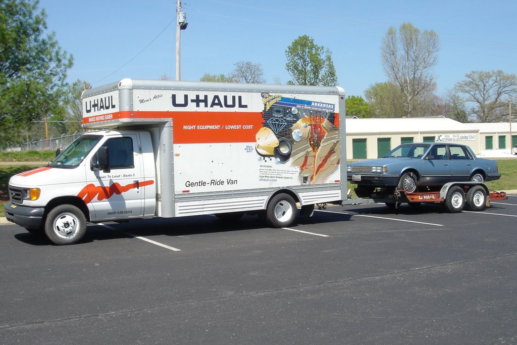 Uhaul Truck in Paris TN
