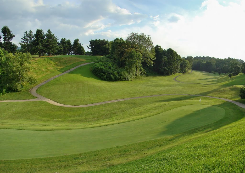 Pine Oaks Golf Course