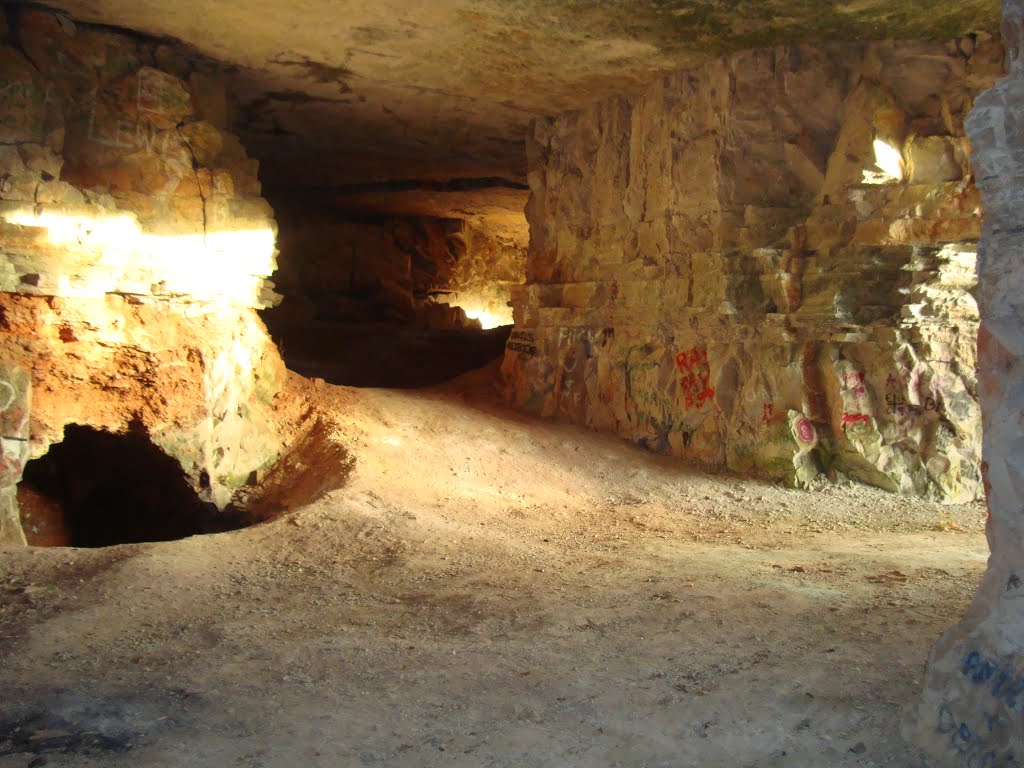 Sparta,TN caves
