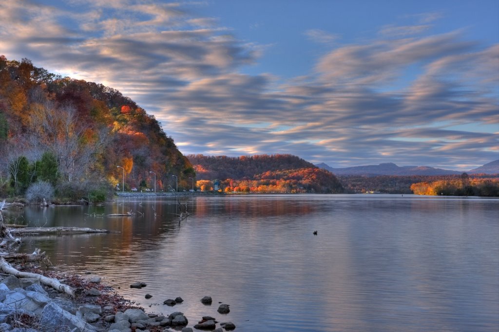 Melton lake at Fall