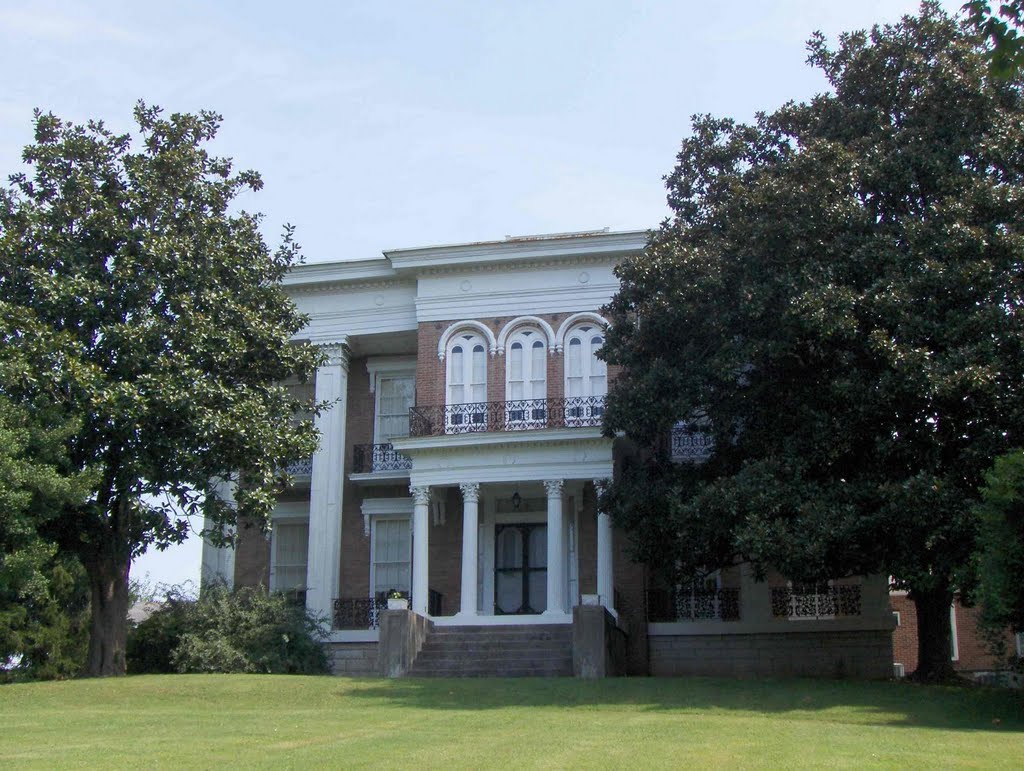 Smith-Trahern Mansion, GLCT