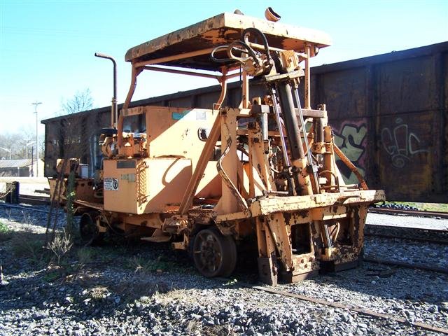 Protec Linemaster - A Norfork Southen MOW that has seen better days