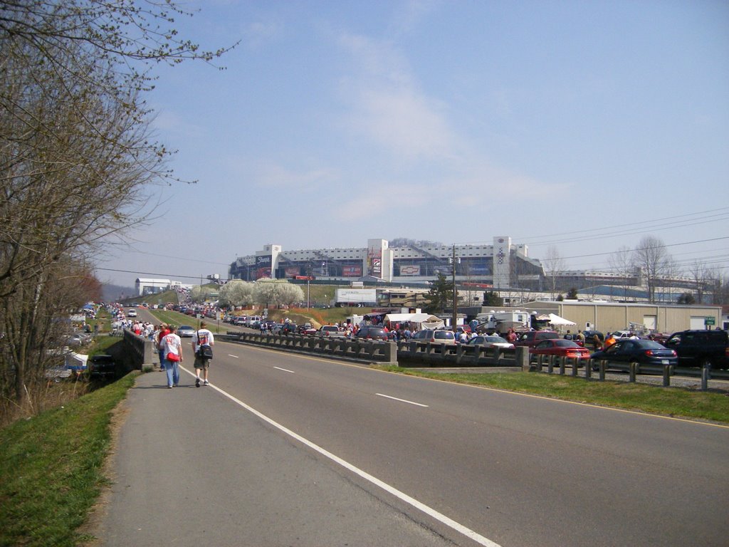 Walk to Bristol Motor Speedway