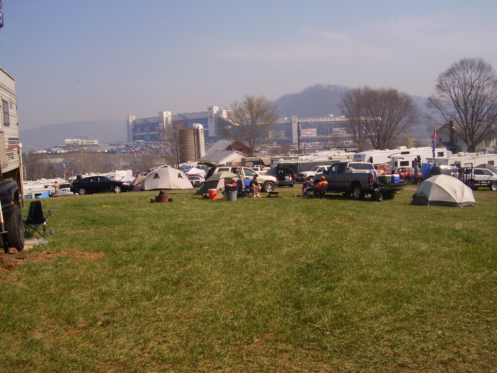 Red Barn Campground Bristol Motor Speedway March Race