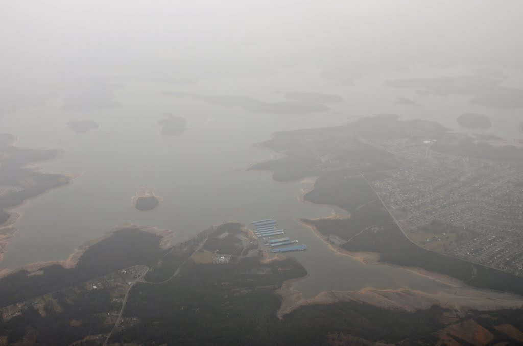 Four Corners Marina on a foggy Percy Priest Lake