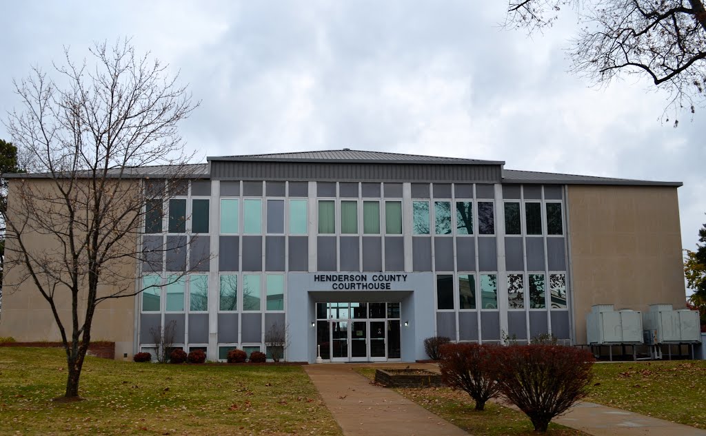 Henderson County Courthouse, Lexington, TN