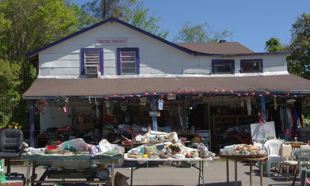 Whats left of a cross road community in West TN